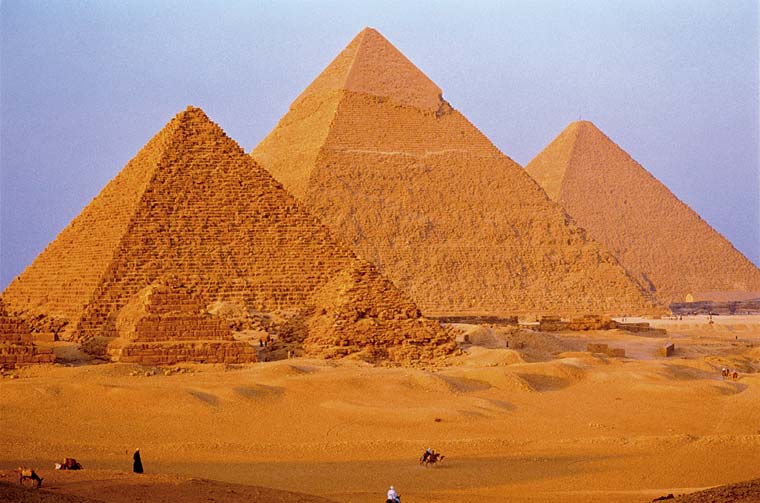 Fil:Pyramider.jpg