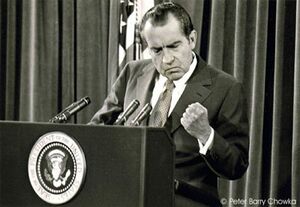 Nixonhaand.jpg